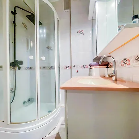 Apartment Spacieux Et Lumineux Pour 5 Personnes